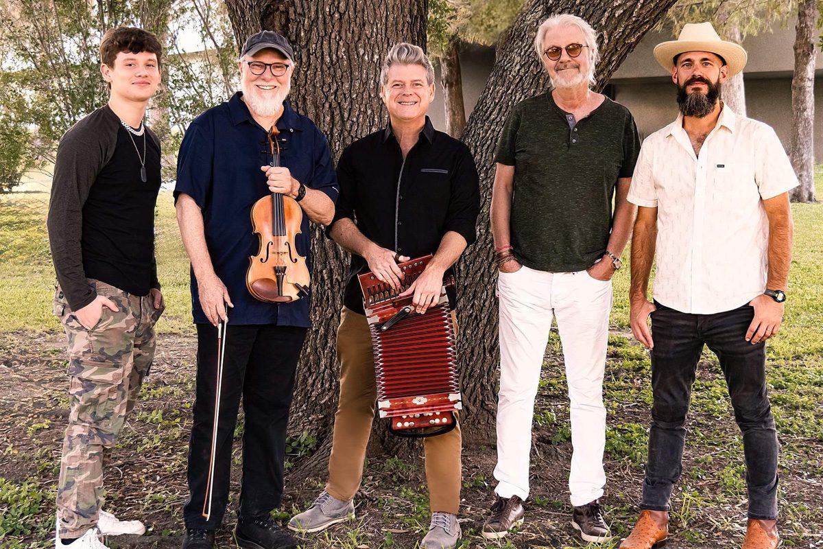 Steve Riley & The Mamou Playboys